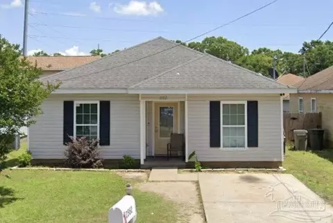 2562 N D St, Pensacola, FL 32501