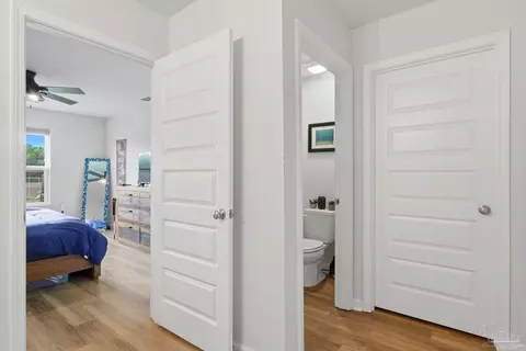Entry Way - 8653 Tarsus Dr, Milton, FL 32583 photo 5 of 6