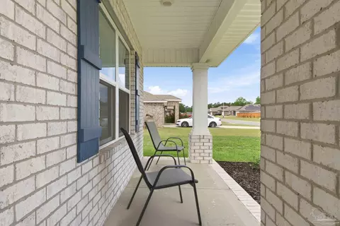 Exterior - 8653 Tarsus Dr, Milton, FL 32583 photo 4 of 7