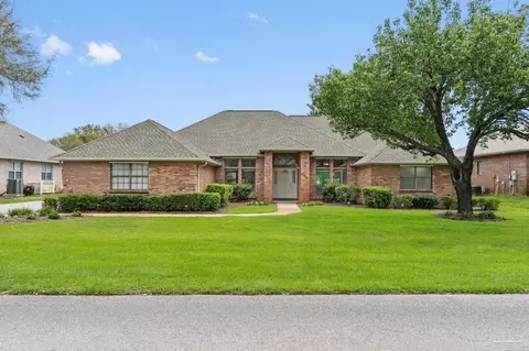 2640 Masters Blvd, Navarre, FL 32566