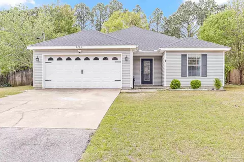 8203 Beleza St, Navarre, FL 32566