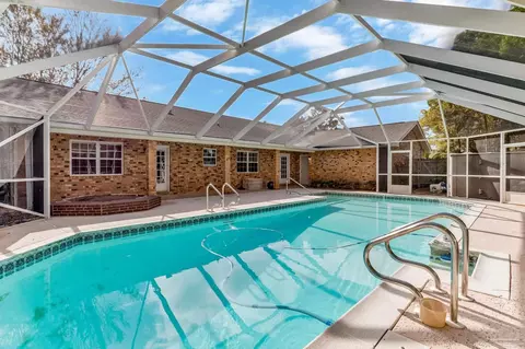 411 Bunker Hill Dr, Pensacola, FL 32506