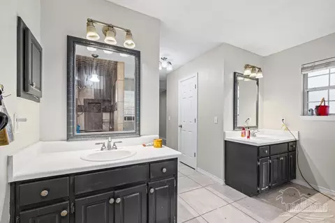Bath - 1763 Condor Dr, Cantonment, FL 32533 photo 1 of 3