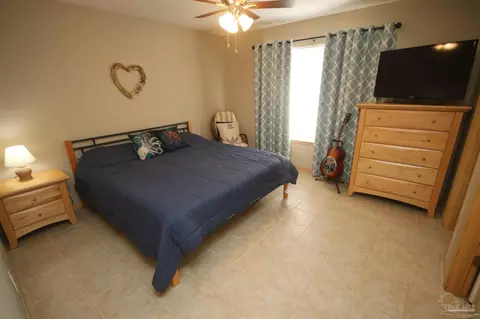 Bedroom - 5044 Ponitz Pkwy, Pace, FL 32571 photo 8 of 10