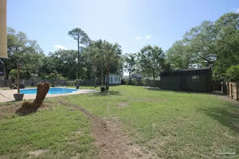 Exterior - 5044 Ponitz Pkwy, Pace, FL 32571 photo 8 of 10