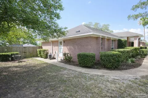Exterior - 5044 Ponitz Pkwy, Pace, FL 32571 photo 4 of 10