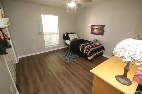 Bedroom - 5044 Ponitz Pkwy, Pace, FL 32571 photo 5 of 10