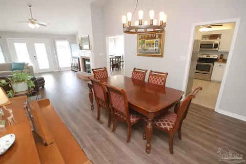Dining - 5044 Ponitz Pkwy, Pace, FL 32571 photo 2 of 3