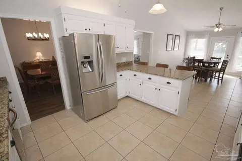 Kitchen - 5044 Ponitz Pkwy, Pace, FL 32571 photo 3 of 5