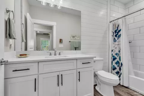 Bath - 107 Countri Ln, Cantonment, FL 32533 photo 1 of 4