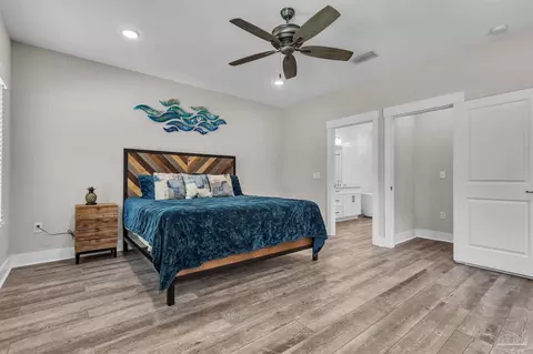 Bedroom - 107 Countri Ln, Cantonment, FL 32533 photo 4 of 4