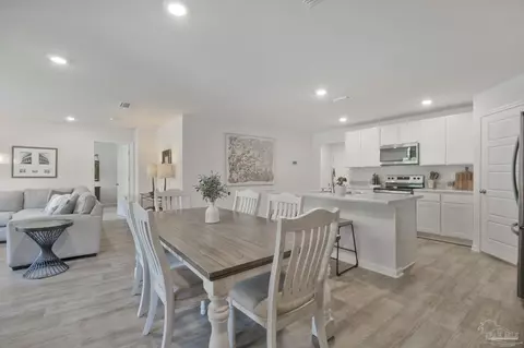 7541 Steeplechase Blvd, Pensacola, FL 32526