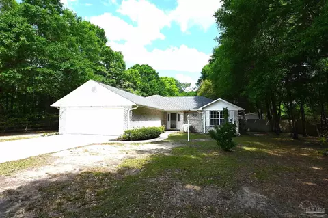 Exterior - 6000 Osage Trl, Milton, FL 32570 photo 5 of 17