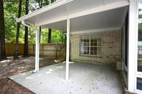 Exterior - 6000 Osage Trl, Milton, FL 32570 photo 9 of 17