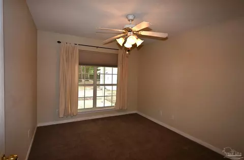 Bedroom - 6000 Osage Trl, Milton, FL 32570 photo 3 of 4