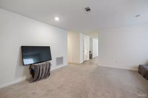Entry Way - 6429 June Bug Dr, Milton, FL 32583 photo 2 of 4