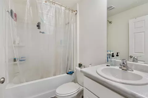 Bath - 6429 June Bug Dr, Milton, FL 32583 photo 2 of 2