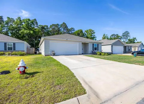 Exterior - 6429 June Bug Dr, Milton, FL 32583 photo 3 of 4