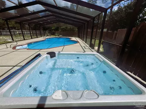 6838 Marlin St, Navarre, FL 32566