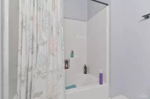 Bath - 3972 Floridatown Rd, Pace, FL 32571 photo 7 of 7