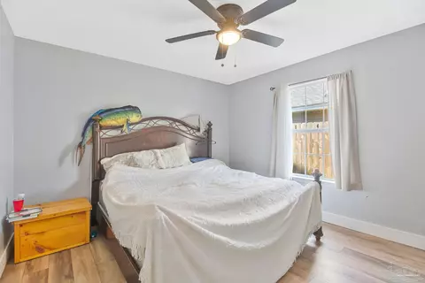 Bedroom - 3972 Floridatown Rd, Pace, FL 32571 photo 8 of 10