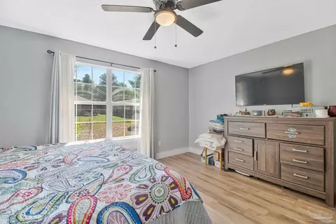 Bedroom - 3972 Floridatown Rd, Pace, FL 32571 photo 2 of 10