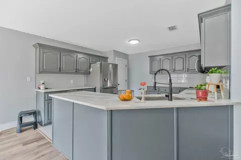Kitchen - 3972 Floridatown Rd, Pace, FL 32571 photo 1 of 6