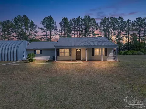 6374 Perfect Acres Rd, Milton, FL 32570