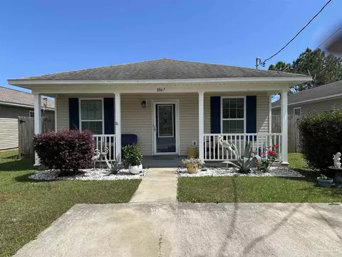 8867 Mary Fleming Dr, Pensacola, FL 32507