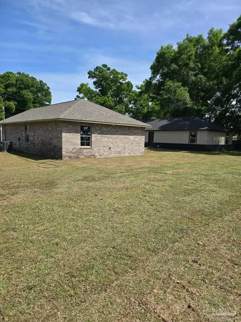 4482 Oak Ln, Milton, FL 32570 photo 8