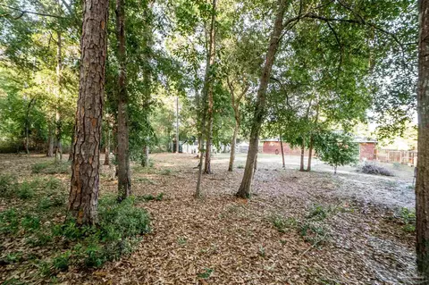 Exterior - 7201 Pro Ln, Milton, FL 32570 photo 6 of 9