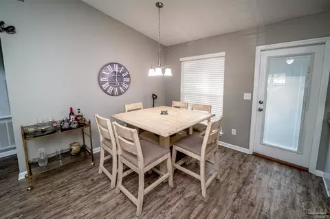 Dining - 7201 Pro Ln, Milton, FL 32570 photo 2 of 3