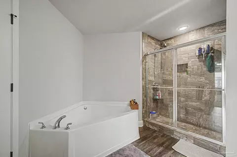 Bath - 4045 Millwright Way, Pace, FL 32571 photo 1 of 3