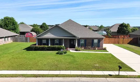 633 Harahan Ln, Foley, AL 36535