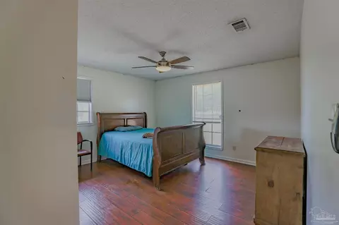 Bedroom - 4576 Woodbine Rd, Pace, FL 32571 photo 5 of 11