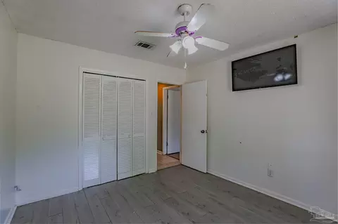 Bedroom - 4576 Woodbine Rd, Pace, FL 32571 photo 4 of 11