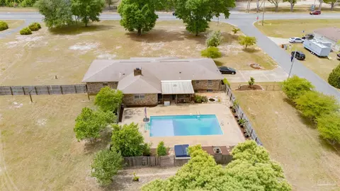 4576 Woodbine Rd, Pace, FL 32571