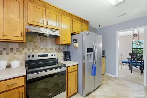 Kitchen - 5121 Keyser Mill Rd, Baker, FL 32531 photo 2 of 4