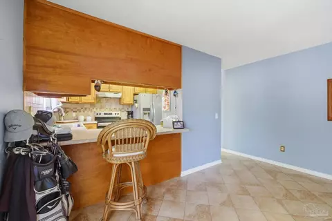 Kitchen - 5121 Keyser Mill Rd, Baker, FL 32531 photo 4 of 4
