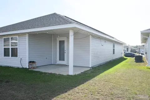 Exterior - 4350 Winged Elm Ct, Pace, FL 32571 photo 9 of 12