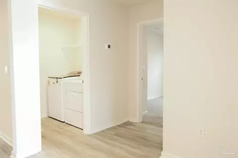 Entry Way - 4350 Winged Elm Ct, Pace, FL 32571 photo 4 of 7