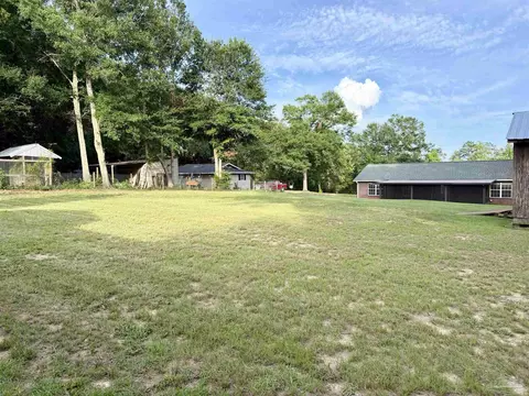 Exterior - 846 Candy Ln, Cantonment, FL 32533 photo 17 of 19