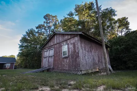 Exterior - 846 Candy Ln, Cantonment, FL 32533 photo 7 of 19