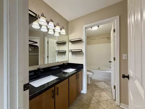 Bath - 846 Candy Ln, Cantonment, FL 32533 photo 4 of 5