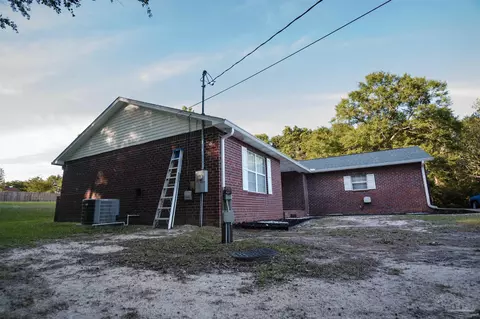 Exterior - 846 Candy Ln, Cantonment, FL 32533 photo 8 of 19