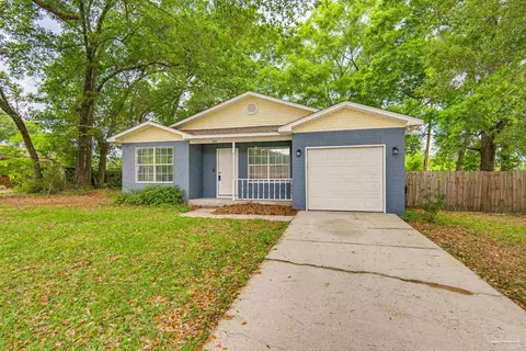 1087 New Haven Dr, Cantonment, FL 32533