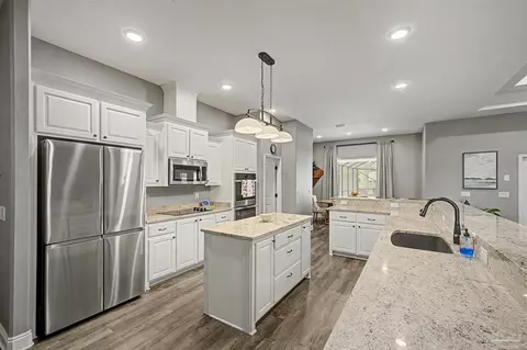 Kitchen - 5596 Micanopy Dr, Milton, FL 32570 photo 2 of 11