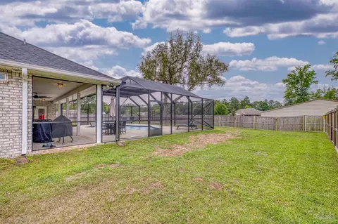 Exterior - 5596 Micanopy Dr, Milton, FL 32570 photo 12 of 15