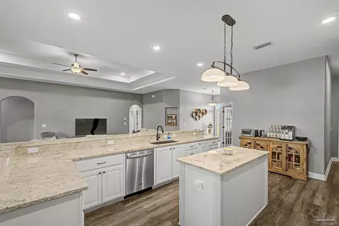 Kitchen - 5596 Micanopy Dr, Milton, FL 32570 photo 3 of 11