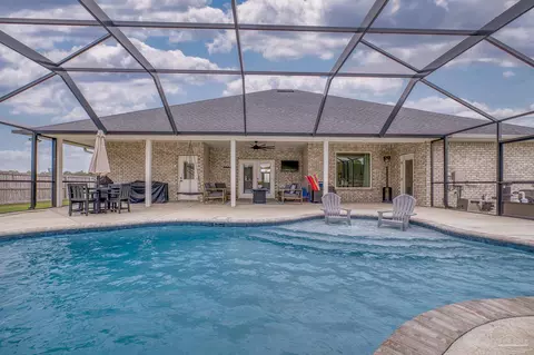 Exterior - 5596 Micanopy Dr, Milton, FL 32570 photo 9 of 15